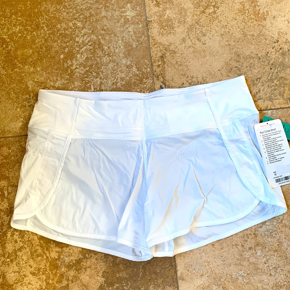BNWT Lululemon run time short size 10